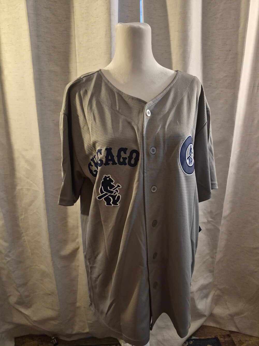 NWT Nike Cooperstown Collection Baseball Jersey Mens Medium Gray Chicago Cubs